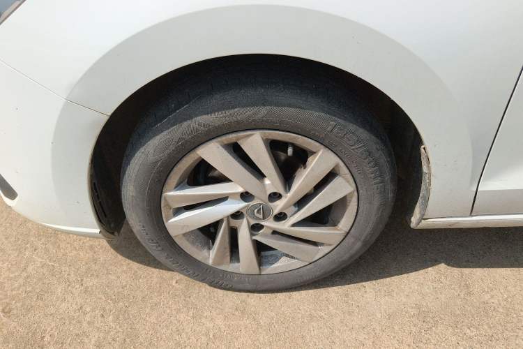 Used Jetta VA3 2019 1.5L Automatic Enjoyment Edition Left Front Wheel Hub