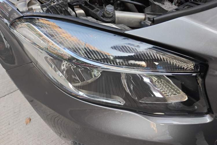 Used Mercedes-Benz GLA 2016 GLA 200 Sport Edition Right Front Headlight