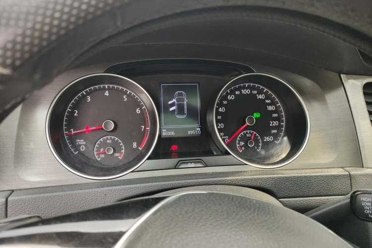 Used Volkswagen Golf 2014 1.4TSI Automatic Luxury Model Instrument Cluster