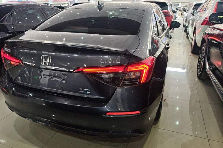 Used Honda Civic 2023 240TURBO CVT Dynamic Edition
