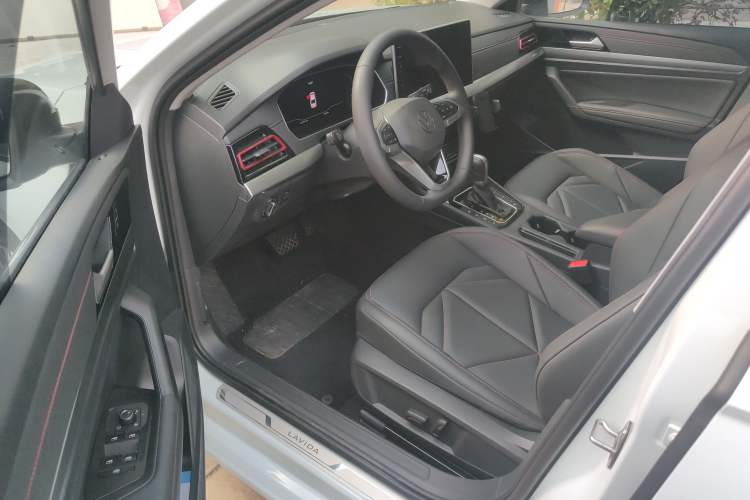 Used Volkswagen Lavida 2024 300TSI DSG Starry Sky Leading Edition