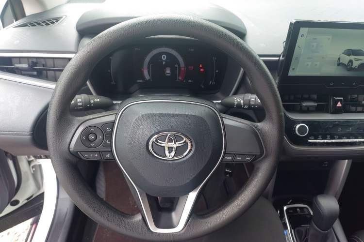 Used Toyota FRONTLANDER 2024 2.0L CVT Elite Plus Edition Steering Wheel