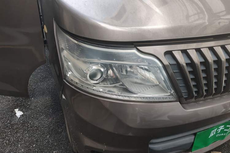 Used CHANGAN KAICHENG Ruixing M80 2018 1.5L Base Model Van Semi-Blind Window Flat Roof Rear-Hinged Doors 4G15S