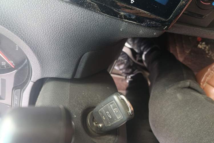 Used Volkswagen Polo 2014 1.4L Manual Fashion Edition