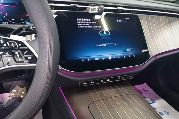 Used Mercedes-Benz E-Class 2024 Refresh E 300 L Stylish Edition
