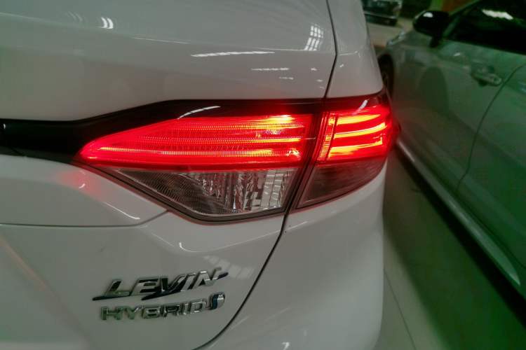 Used Toyota Levin 2022 Dual-Motor 1.8H E-CVT Sport Edition
