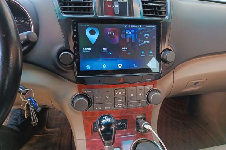 Used Toyota Highlander 2009 2.7L Two-Wheel Drive 7-Seater Luxury Edition