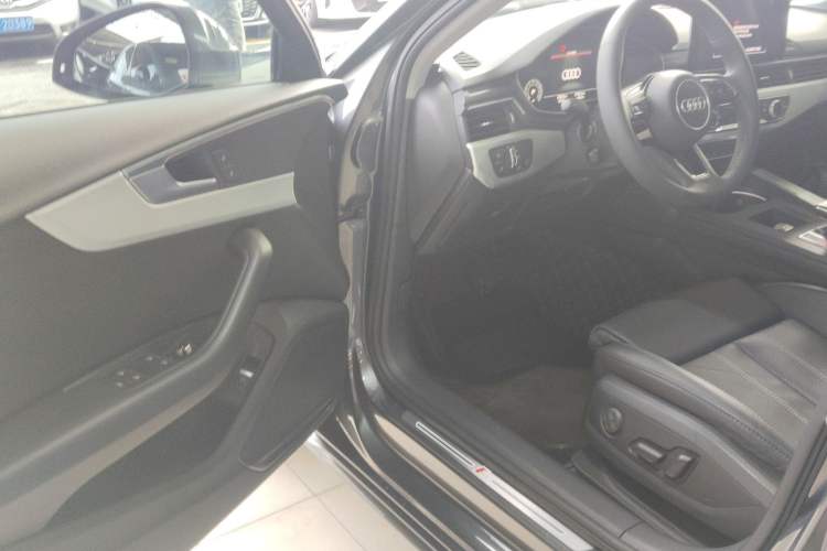 Used Audi A4L 2020 40 TFSI Luxury Dynamic Model