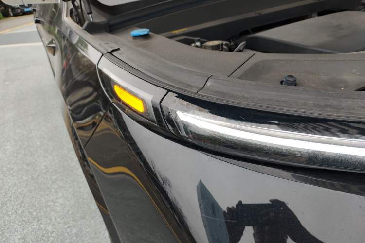 Used Li Auto L8 2023 Pro Model
