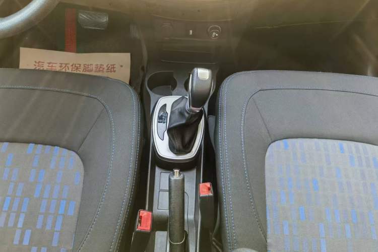 Used Haval H1 2017 Red-Label 1.5L AMT Comfort Model Gear Lever