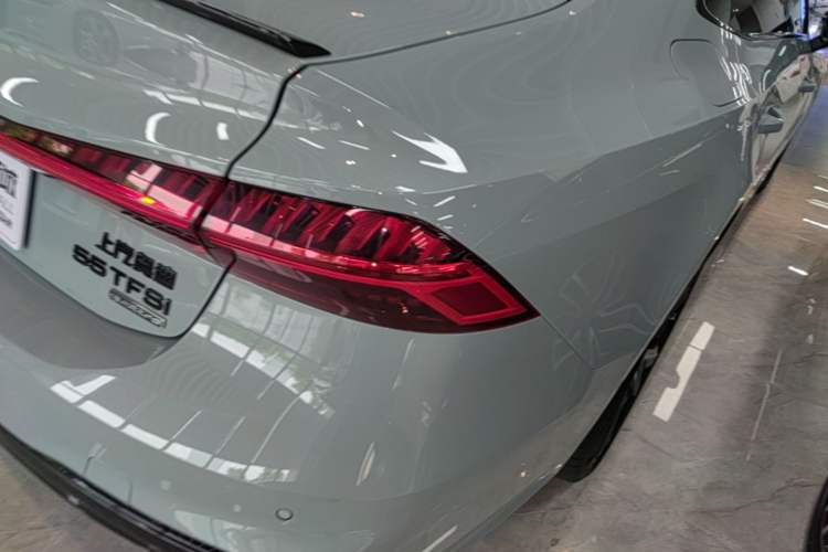 Used Audi A7L 2024 55 TFSI quattro Flagship Model
