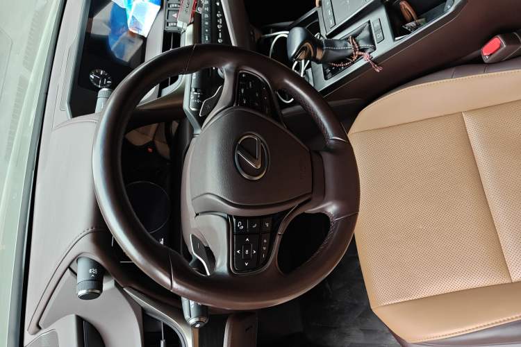 Used Lexus ES 2020 200 Excellence Edition