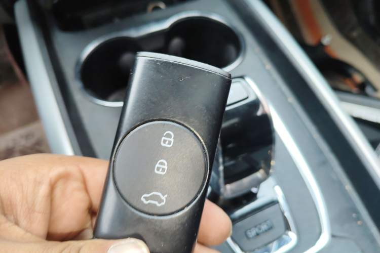 Used EXEED Lingyun 2019 1.6T Two-Wheel Drive Diamond Edition
