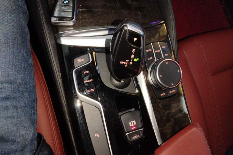 Used BMW 5 Series 2018 Facelifted 530Li xDrive M Sport Package
