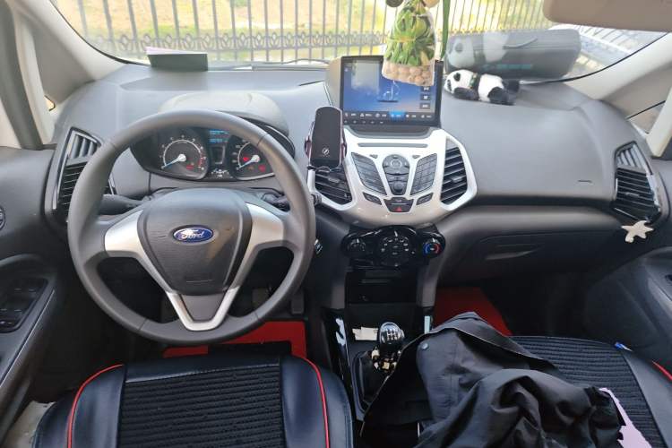 Used Ford EcoSport 2013 1.5L Manual Fashion Model
