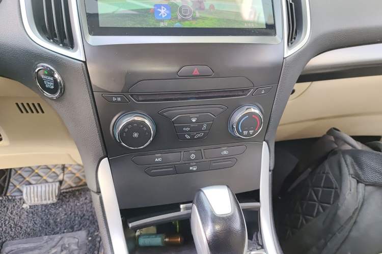 Used Ford Edge 2016 EcoBoost 245 Two-Wheel-Drive Titanium 5-Seater
