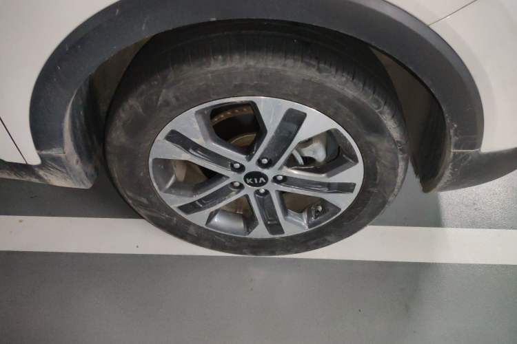 Used Kia Sportage R 2018 2.0L Automatic Smart Luxury Version China V Standard Right Front Wheel Hub