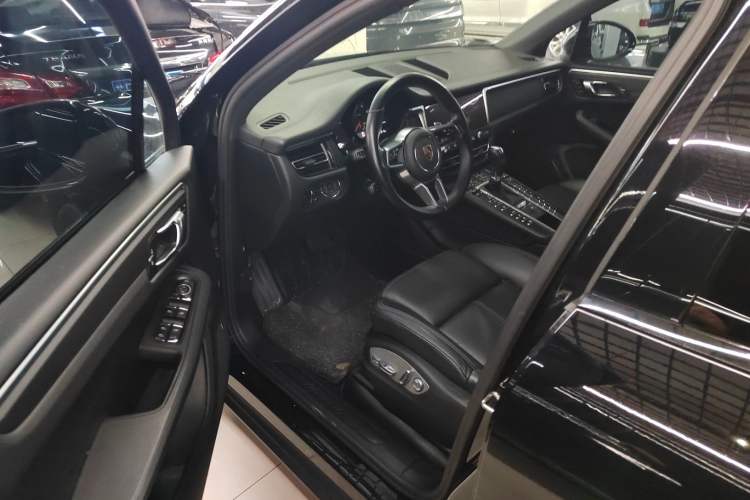 Used Porsche Macan 2018 Macan 2.0T
