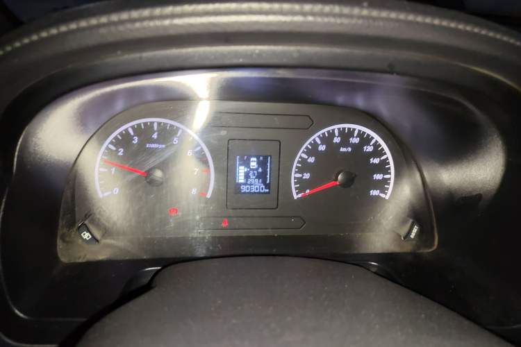 Used FORTHING Lingzhi 2022 M5L 2.0L Utility Model 7 Seats Instrument Cluster