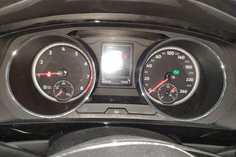 Used Volkswagen Tiguan L 2019 330TSI Automatic Two-Wheel Drive Panoramic Comfort Edition China V Standard Instrument Cluster