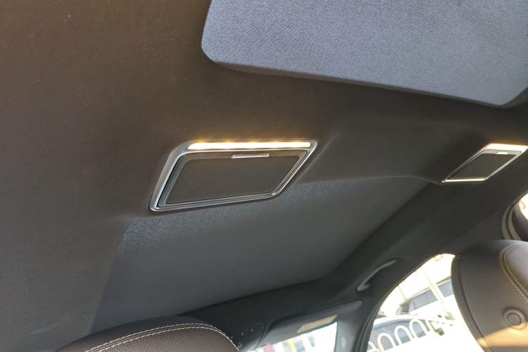 Used Mercedes-Benz GLC 2020 Facelift GLC 300 L 4MATIC Dynamic Edition
