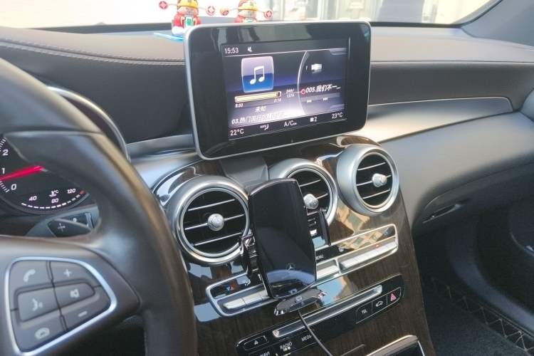 Used Mercedes-Benz GLC 2018 GLC 260 4MATIC Luxury Model
