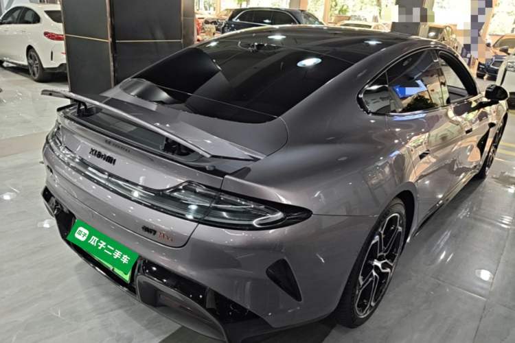 Used Xiaomi Auto SU7 2024 Four-Wheel Drive Ultra-Long Range Advanced Intelligent Driving Max Edition