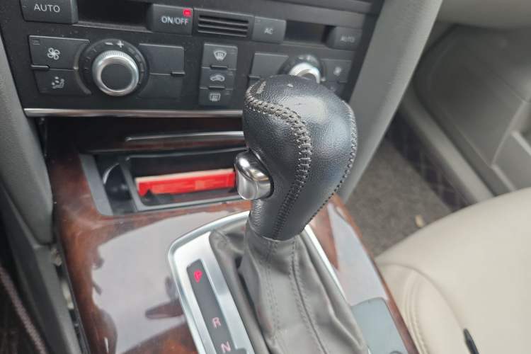 Used Audi A6L 2011 2.4L Technology Edition Gear Lever
