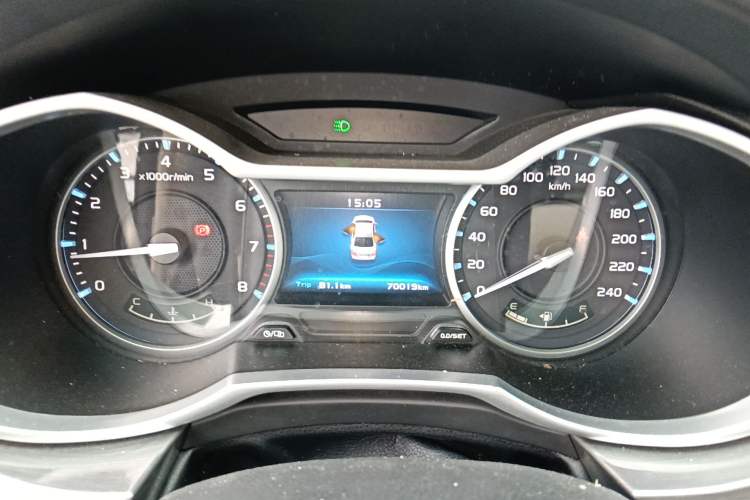 Used Geely Auto Emgrand 2017 Sedan Million Edition 1.5L Manual Luxury Model
