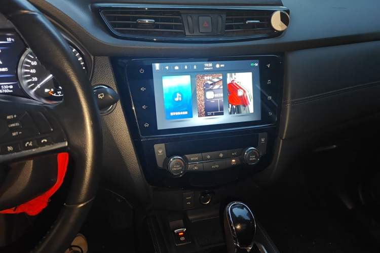 Used Nissan X-Trail 2021 2.0L CVT 2WD XL ITS SmartConnect Comfort Edition Audio And AC Panel