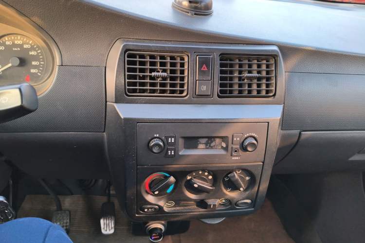 Used Wuling Rongguang 2011 1.2L Base Version