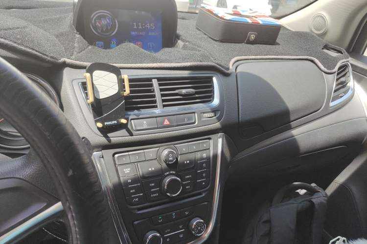 Used Buick Encore 2015 1.4T Automatic Two-Wheel Drive Urban Elite Version