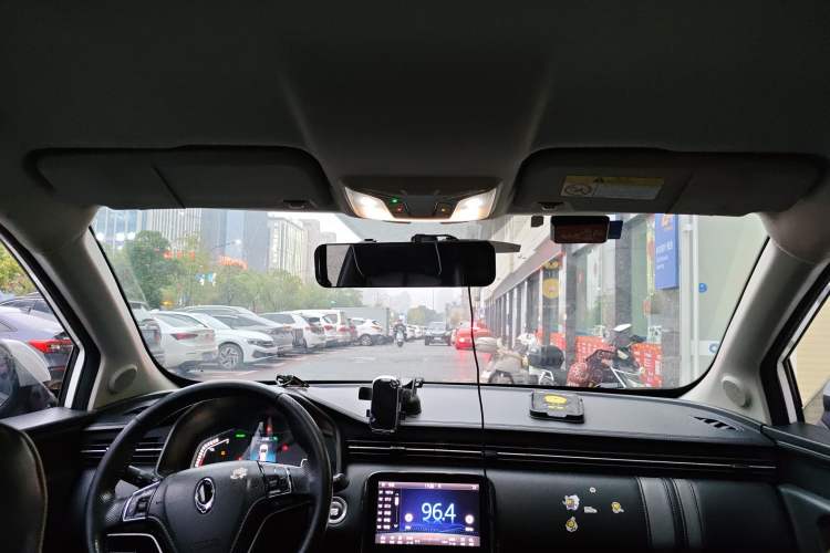 Used ORA iQ 2018 Smart Connectivity Model
