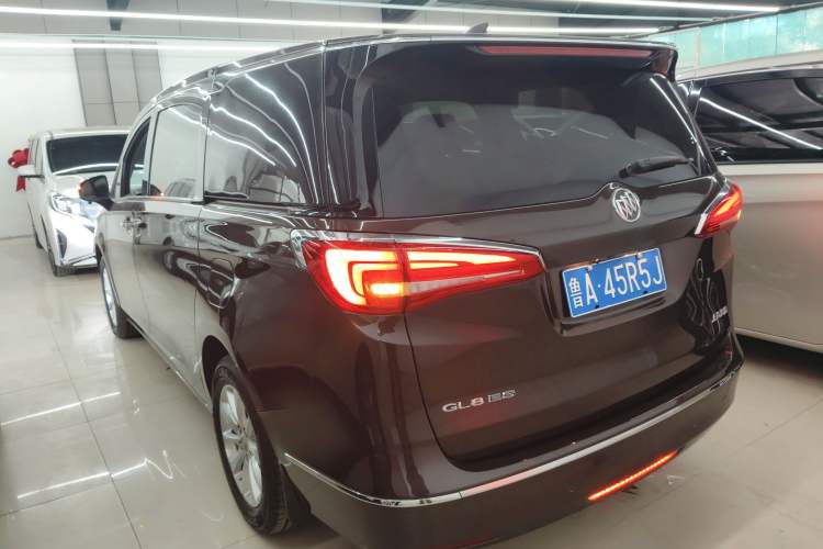 Used Buick GL8 2017 ES 28T Comfort Model China V Standard
