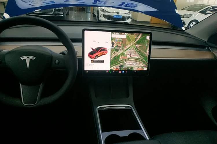 Used Tesla Model Y 2021 Long-Range All-Wheel-Drive Version 3D7
