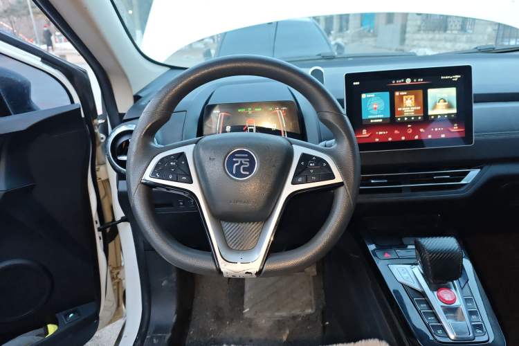 Used BYD Yuan New Energy 2018 EV360 Smart Connect Cool Edition