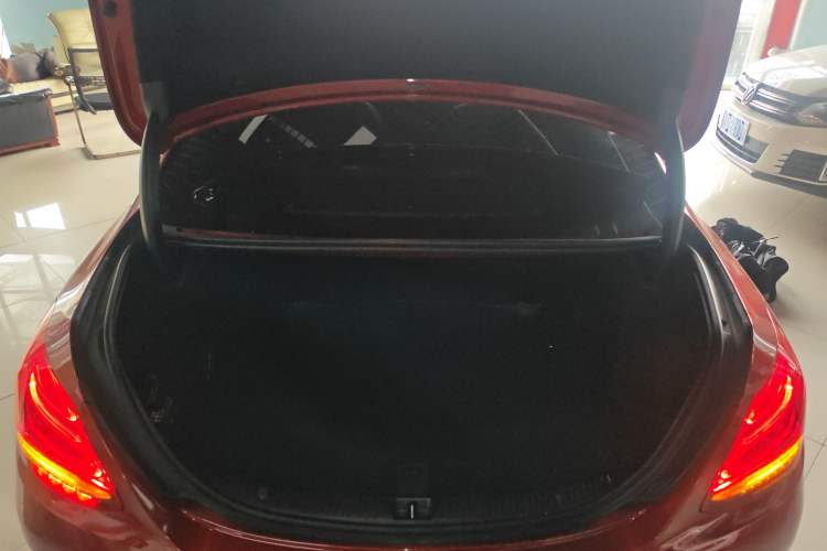 Used Mercedes-Benz C-Class 2016 C 200 L Sport Edition
