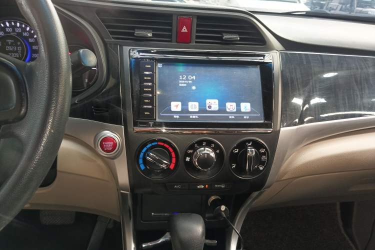 Used Honda Crider 2013 1.8L automatic luxury edition
