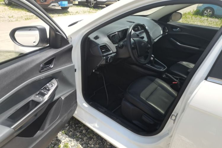 Used Ford Escort 2017 Happiness Edition 1.5L Automatic Fashion Version
