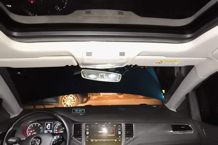 Used Volkswagen Golf Sportsvan 2016 280TSI Automatic Luxury Model