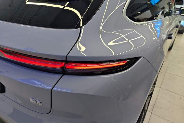 Used Nio ET5T 2025 75 kWh Touring Right Rear Taillight