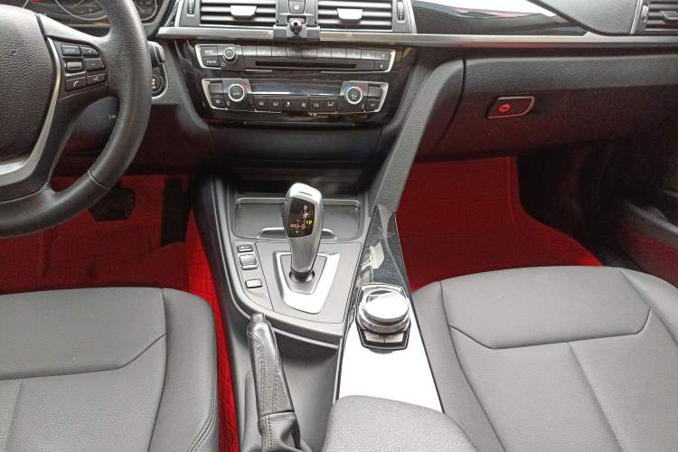 Used BMW 3 Series 2017 320Li Fashion Model
