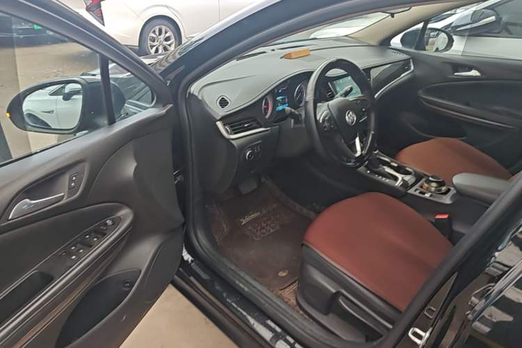 Used Buick Verano 2019 Sedan 20T Dual-Clutch Leading Model