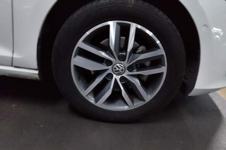 Used Volkswagen Golf 2017 230TSI Automatic Luxury Million-Vehicle Commemorative Edition