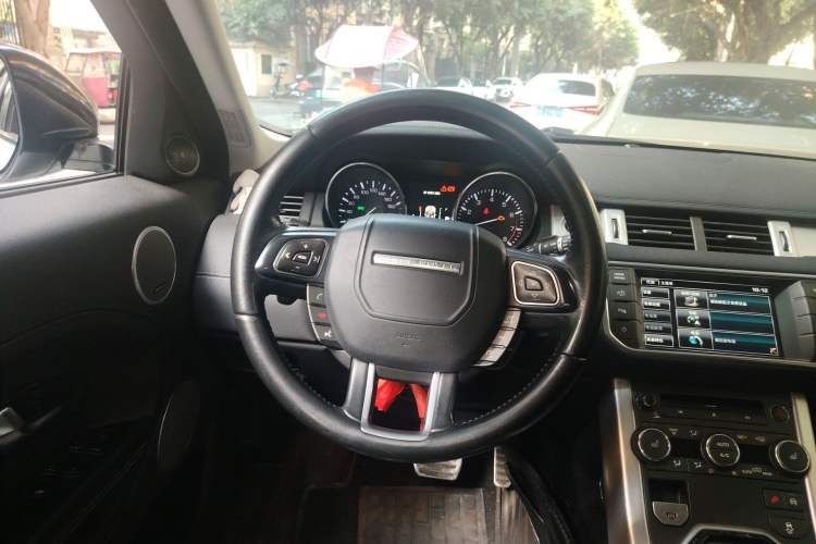 Used Land Rover Range Evoque 2014 2.0T 5-Door Ignite Edition Steering Wheel