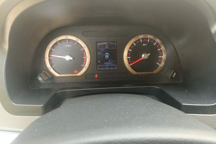 Used FORTHING Lingzhi 2024 M5L 1.5T Manual Comfort 7-Seater