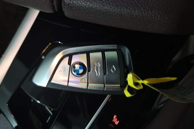 Used BMW 5 Series 2022 Second Facelift 525Li M Sport Package