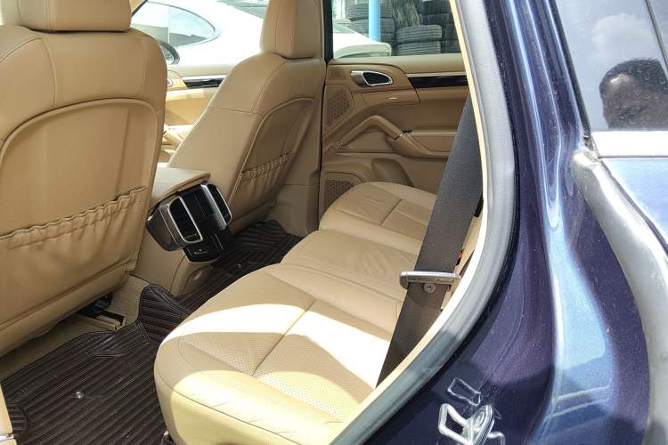 Used Porsche Cayenne 2011 Cayenne 3.0T Left Rear Seat