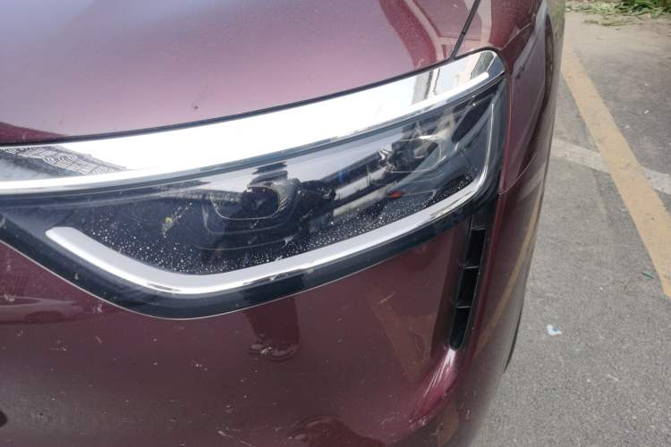 Used Hima AITO M8 2025 Extended-Range Max+ Version 53.4 kWh 5-Seater Edition Left Front Headlight