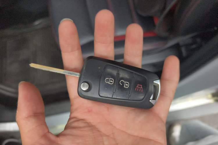 Used Haval H1 2015 1.5L Manual Luxury Model
